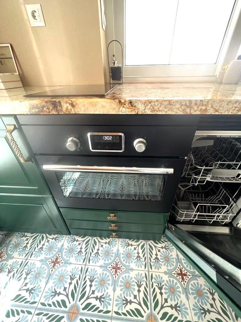 ולנסיה Esmeralda Apartment With Free Private Underground Parking מראה חיצוני תמונה