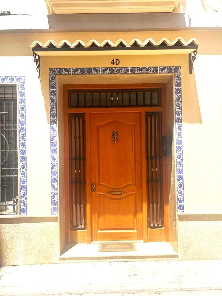 ולנסיה Esmeralda Apartment With Free Private Underground Parking מראה חיצוני תמונה